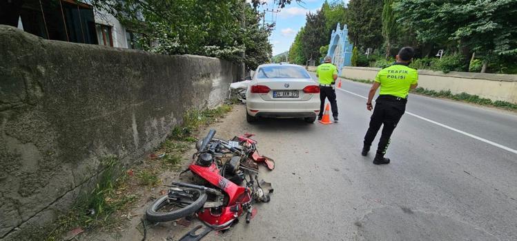 Otomobil ile motosiklet çarpıştı: 1 yaralı