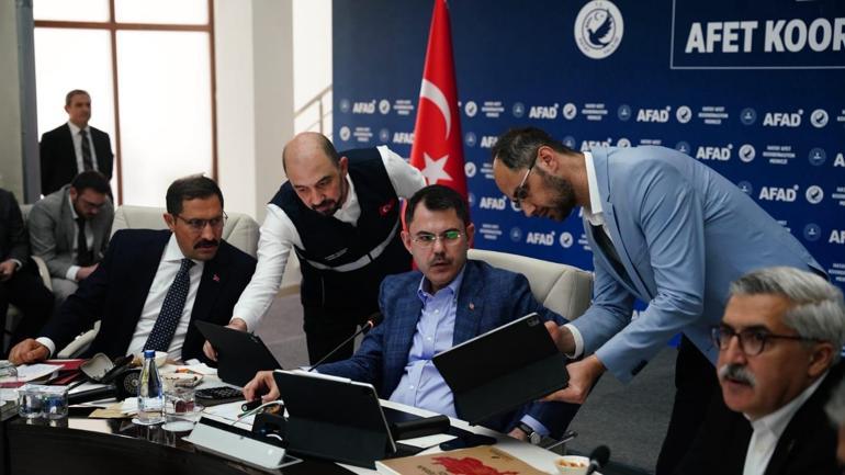Bakan Kurum: Deprem bölgesindeki çalışmalar, bir milletin kararlılığının göstergesidir