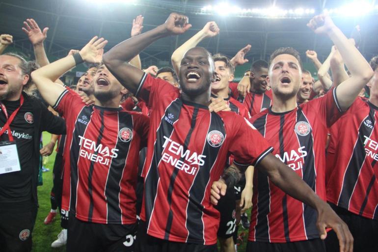 Fatih Karagümrük kupasını aldı